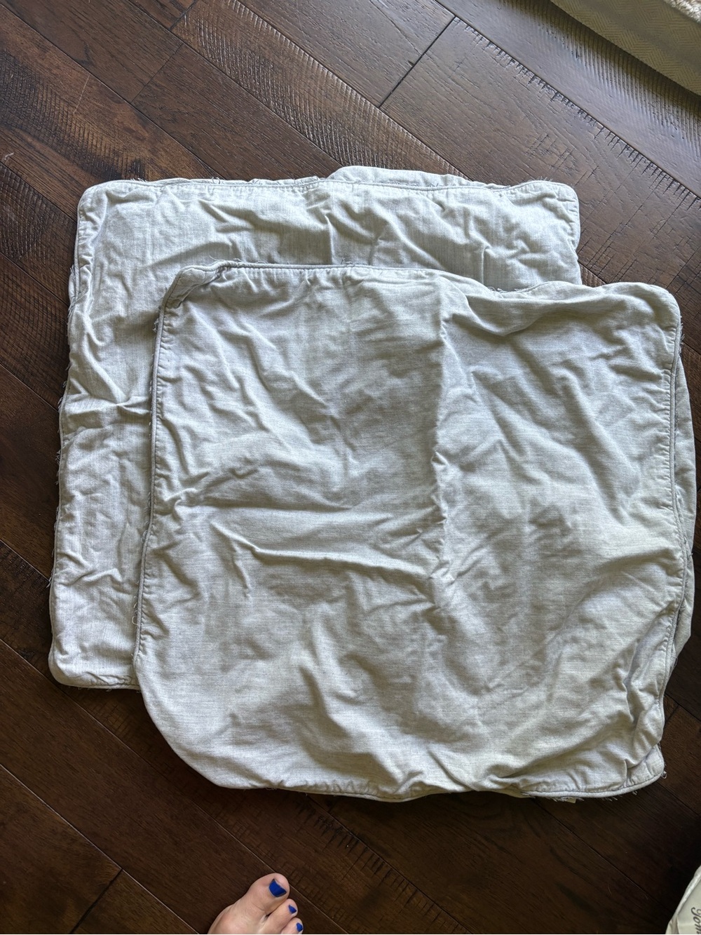 Grey king Potterybarn Duvet and 2 shams with small fringe detail